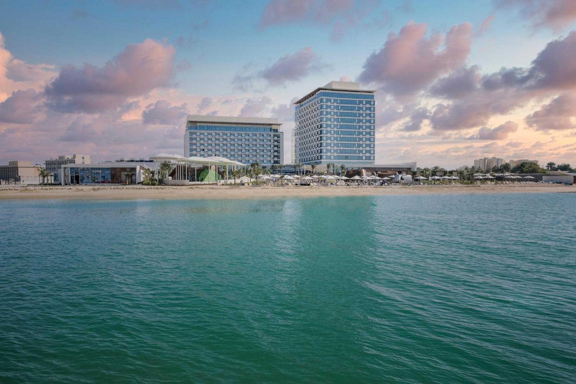 Rixos Gulf Hotel Doha Exterior photo The hotel from the sea